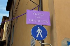 vicolo-gentilezza-2